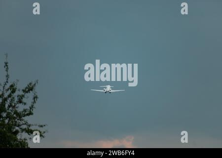 Aéroport d'Altenrhein, Saint-Gall (Suisse), le 12 septembre 2023 un avion Pilatus PC-24 HB-VAE décolle de la piste 28 Banque D'Images