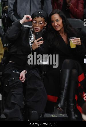 Washington, DC, États-Unis. 8 janvier 2024. Winnie Harlow assiste au Washington Wizards vs Oklahoma City Thunder Game au Capital One Arena à Washington, DC le 8 janvier 2024. Crédit : Mpi34/Media Punch/Alamy Live News Banque D'Images