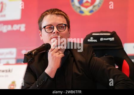 Cracovie, Pologne. 08 janvier 2024. Jaroslaw Krolewski de Wisla Krakow vu lors d'une conférence de presse lors de la présentation du nouvel entraîneur de Wisla Krakow au Stade Municipal de Cracovie. Crédit : SOPA Images Limited/Alamy Live News Banque D'Images