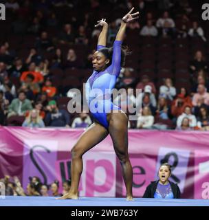 UCLA's Chae Campbell competes in floor exercise during an NCAA ...