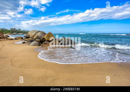 La plus belle plage des caraïbes, Playa Arenilla dans le parc national de Tayrona, Colombie Banque D'Images