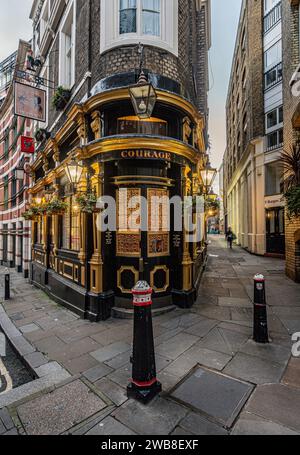 The Cockpit public House dans la ville de Londres, Royaume-Uni Banque D'Images