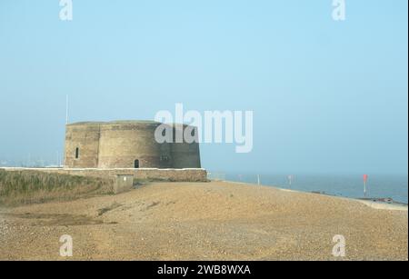 Martello Tower Orford Ness péninsule Aldeburgh Suffolk Angleterre Banque D'Images