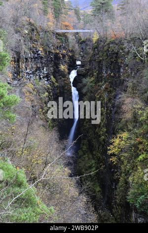 L'Corrieshalloch Gorge, chutes de Measach et rivière Droma, près de Ullapool, Ross et Cromarty, Highlands, Écosse, Royaume-Uni Banque D'Images