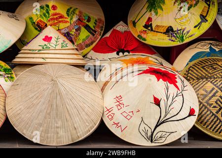 Un chapeau de paille traditionnel du Vietnam Banque D'Images