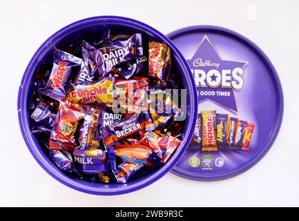 Boîte de bonbons Cadbury Heroes Banque D'Images