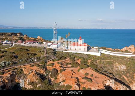 Aérien depuis le phare de Ponte Piedade près de Lagos au Portugal Banque D'Images