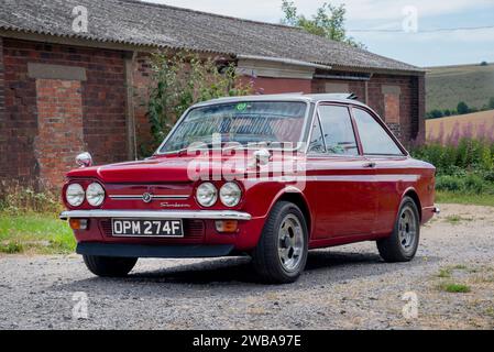 Coupé Hillman Imp conçu par l'écusson classique Sunbeam Stiletto Banque D'Images