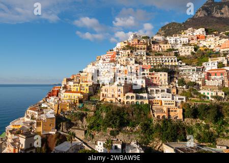 Positano, Italie le long de la côte amalfitaine dans l'après-midi. Banque D'Images