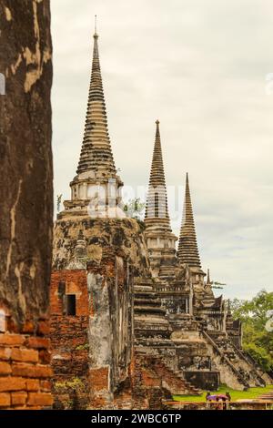 Stupas à Wat Phra Si Sanphet à Ayutthaya Historical Park Thaïlande Le site du patrimoine mondial de l'UNESCO Banque D'Images