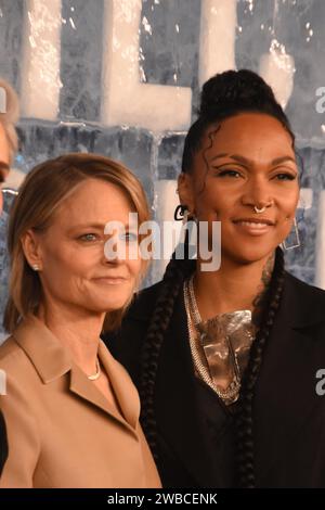 Los Angeles, Californie, États-Unis 9 janvier 2024 la productrice exécutive/actrice Jodie Foster et l'actrice Kali Reis assistent à HBOÕs True Detective : Night Country Premiere au Paramount Theater aux Paramount Studios le 9 janvier 2024 à Los Angeles, Californie, États-Unis. Photo de Barry King/Alamy Live News Banque D'Images