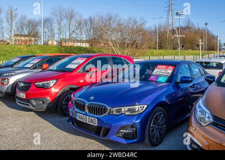 2019 BMW 330E M Sport Auto 292 12Kwh PHEV 113Ch / 83Kw étape Auto Start / Stop Bleu voiture hybride électrique 1998 cc, puissant 215 kw (292 hp) de sortie. Auto d'occasion à vendre à Preston, Royaume-Uni Banque D'Images