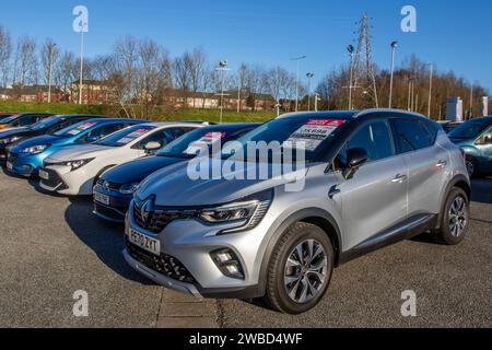 2020 Renault Captur S Edition TCE Auto TCE 130 EDC Auto Start/StopGrey car SUV essence 1333 cc ; Autos d'occasion à vendre à Preston, Royaume-Uni Banque D'Images