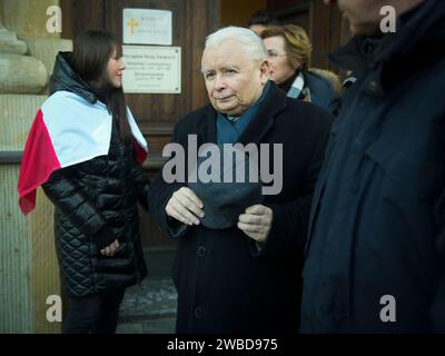 Varsovie, Pologne. 10 janvier 2024. Jaroslaw Kaczynski quitte l'église des Carmélites à Varsovie, en Pologne, le 10 janvier 2024. (Photo Jaap Arriens/Sipa USA) crédit : SIPA USA/Alamy Live News Banque D'Images