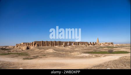 Vue extérieure, la mosquée Abbasside Abu Dulaf du 9e siècle, Samarra, Irak Banque D'Images