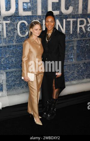 Los Angeles, Californie, États-Unis. 09 janvier 2024. (G-D) Jodie Foster et Kali Reis assistent à la première Los Angeles de Warner Bros.' True Detective : Night Country au Paramount Theatre le 09 janvier 2024 à Los Angeles, Californie. Crédit : Jeffrey Mayer/JTM photos/Media Punch/Alamy Live News Banque D'Images