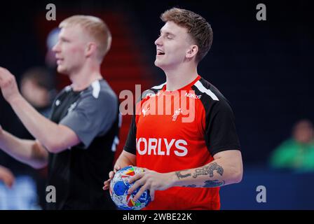 Munich, le 10 janvier 2024, Emil Madsen et Magnus Saugstrup lors de la conférence de presse de l'équipe nationale masculine de handball et de l'entraînement à l'Olympiahalle de Munich où l'équipe Denmarks rencontre la presse et s'entraîne avant la finale de l'Euro handball Mens EHF, mercredi 10 janvier 2024. (Photo : Liselotte Sabroe/Ritzau Scanpix) Banque D'Images