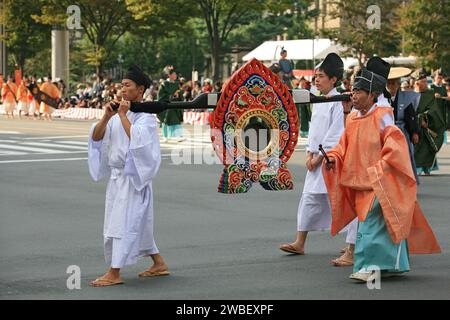 Kyoto, Japon - 22 octobre 2007 : le groupe de musiciens jouant du gagaku qui est de la musique de cour traditionnelle jouée pendant les rituels shinto. Festival Jidai Banque D'Images