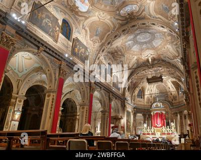 Intérieur de la basilique San Martino à Treviglio, Bergame, Italie Banque D'Images