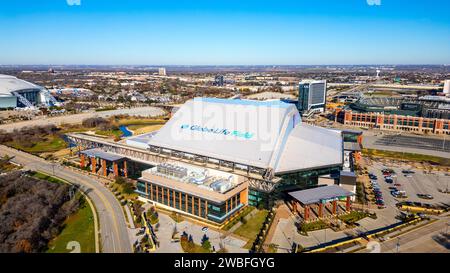 Arlington, Texas - 29 décembre 2023 : le terrain de vie du globe est le domicile des Texas Rangers de la Ligue majeure de baseball Banque D'Images