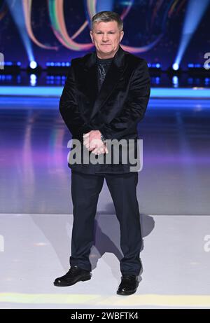 Bovingdon, Royaume-Uni. 10 janvier 2024. Ricky Hatton arrive au lancement de la série Dancing on Ice, Bovingdon Studios. Crédit : Doug Peters/EMPICS/Alamy Live News Banque D'Images