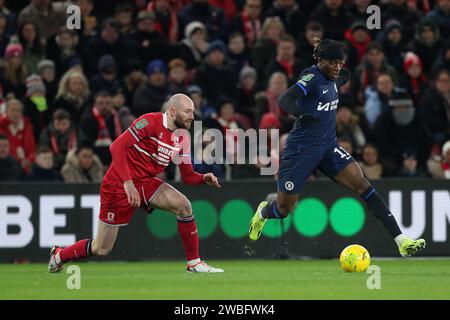 Noni Madueke de Chelsea et Matthew Clarke de Middlesbrough en action lors de la demi-finale de la coupe Carabao 1e étape match entre Middlesbrough et Chelsea au Riverside Stadium, Middlesbrough le mardi 9 janvier 2024. (Photo : Mark Fletcher | MI News) crédit : MI News & Sport / Alamy Live News Banque D'Images