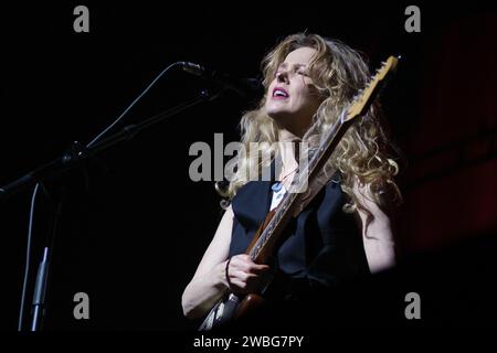 La chanteuse Christina Rosenvinge se produit lors du concert au festival INVERFEST à la Music Station à Madrid 10 janvier 2024 Espagne Banque D'Images