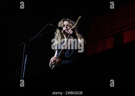 Madrid, Espagne. 10 janvier 2024. La chanteuse Christina Rosenvinge se produit lors du concert au festival INVERFEST à la Music Station de Madrid 10 janvier 2024 Espagne (photo Oscar Gonzalez/Sipa USA) (photo Oscar Gonzalez/Sipa USA) crédit : SIPA USA/Alamy Live News Banque D'Images