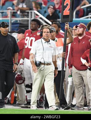 PHOTO** l'entraîneur de football de l'Alabama Nick Saban a pris sa retraite. MIAMI GARDENS, FL - 29 DÉCEMBRE : l'entraîneur-chef de l'Alabama Crimson Tide Nick Saban lors du match de demi-finale des éliminatoires de football universitaire au Capital One Orange Bowl le 29 décembre 2018 au Hard Rock Stadium de Miami Gardens, Floride. Crédit : mpi04/MediaPunch Banque D'Images