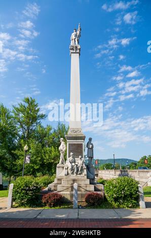 Le Monument des soldats et des marins, un Mémorial de guerre, à Warren PA, États-Unis Banque D'Images