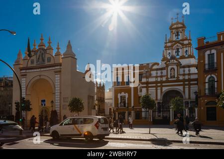 La basilique de Macarena est une église néo-baroque datant de 1949 en l'honneur de la vierge Marie 'la Virgen de la Esperanza Macarena' à Downt Banque D'Images