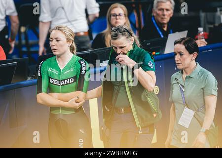 Apeldoorn, pays-Bas. 10 janvier 2024. Photo par Alex Whitehead/SWpix.com - 10/01/2024 - Cyclisme - Championnats d'Europe UEC Track Elite 2024 - Omnisport, Apeldoorn, pays-Bas - qualification de poursuite par équipe féminine - Lara Gillespie d'Irlande. Crédit : SWpix/Alamy Live News Banque D'Images