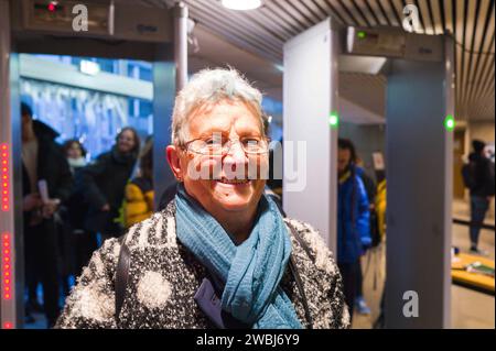 Lyon, France. 11 janvier 2024. Portrait de Geneviève Legay à l'intérieur du palais de justice. Genevieve Legay, palais de justice de Lyon. Le procès du commissaire Rabah Souchi, qui a ordonné l'accusation de police qui a gravement blessé Geneviève Legay en 2019. France, Lyon, 11 janvier 2024. Photo de Patricia Huchot-Boissier/ABACAPRESS.COM crédit : Abaca Press/Alamy Live News Banque D'Images