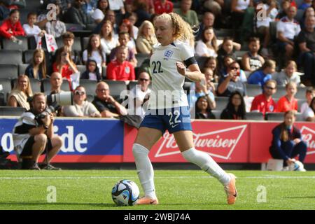 Katie Robinson lors de l'équipe féminine de football des Lionnes d'Angleterre contre Portugal, au Stadium MK, Milton Keynes, le 1 juillet 2023 Banque D'Images