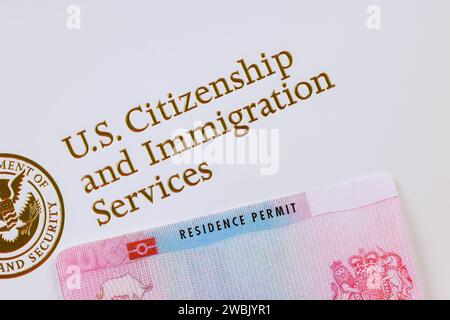 Le permis de résidence est des documents d'immigration des États-Unis Département de la sécurité intérieure des États-Unis Citoyenneté et Immigration Services Banque D'Images