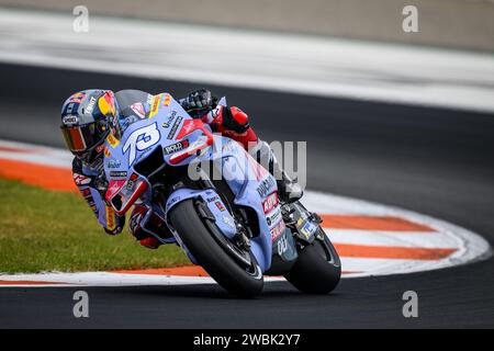 Pilote MotoGP espagnol nr. 73 Alex Marquez s'entraîne au Test 2024 sur la Ducati de l'équipe Gresini Racing sur le circuit de Valence, en Espagne Banque D'Images