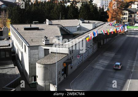 Le centre de congrès du Forum économique mondial (WEF) à Davos Banque D'Images