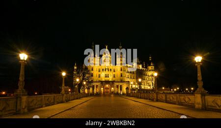 Capitale de l'État Schwerin, Château de Schwerin, Mecklembourg-Poméranie occidentale, Allemagne, Europe Banque D'Images