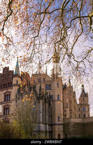 Capitale de l'État Schwerin, château et jardins de Schwerin, Mecklembourg-Poméranie occidentale, Allemagne, Europe Banque D'Images