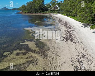 La plage de Bagnalls à Nelson Bay, Port Stephens, Nouvelle-Galles du Sud, Australie Banque D'Images