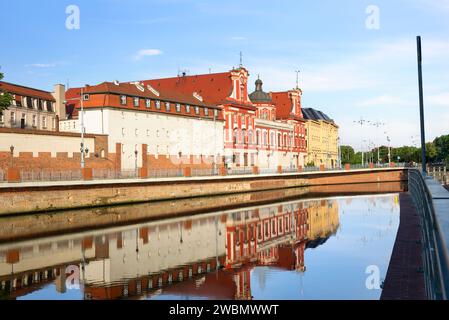 Musée de la princesse Lubomirski sur la rivière Oder à Wroclaw, Pologne Banque D'Images