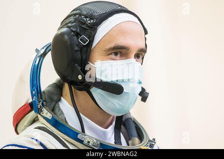 Petr Dubrov, membre de l’équipage de secours de l’expédition 64 de Roscosmos, arrive pour les examens de qualification Soyouz mardi 22 septembre 2020 au Centre de formation des cosmonautes Gagarin (GCTC) à Star City, en Russie. Banque D'Images