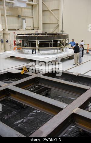 Le simulateur Orion Crew module adapter a été livré à la centrale spatiale de la NASA Glenn Plum Brook Station à Sandusky, Ohio, le 24 juin 2015, pour tester et évaluer les composants des engins spatiaux. Banque D'Images