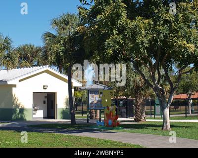 Miami, Floride, États-Unis - 31 décembre 2023 : Miami-Dade County Dog Park à Kendall. Banque D'Images