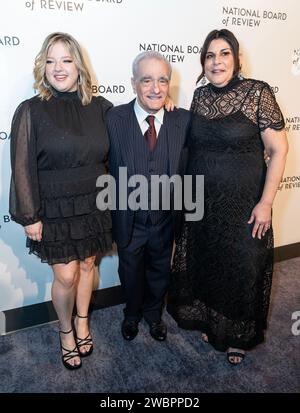 Francesca Scorsese, Martin Scorsese et Cathy Scorsese assistent au gala des prix du Conseil national de révision 2024 au Cipriani 42nd Street à New York le 11 janvier 2024 Banque D'Images