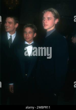 Beverly Hills, Californie, États-Unis 14 novembre 1996 (G-D) l'acteur Scott Baitrstow, l'acteur Jonathan Taylor Thomas et l'acteur Devon Sawa assistent à la Conférence nationale des chrétiens et des juifs. Beverly Hilton Hotel le 14 novembre 1996 à Beverly Hills, Californie, États-Unis. Photo de Barry King/Alamy stock photo Banque D'Images