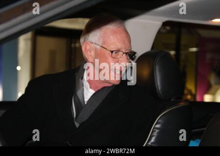 Paley Center, 25 W 52nd St, New York, NY 10019 États-Unis. 11 janvier 2024. Le Capt Chesley Sullenberger arrive au Paley Center de New York pour une vue rétrospective de « Miracle on the Hudson » et de sa « sauvegarde » historique du vol 1549 d’US Airways, un programme ancré par la radiodiffuseur Katie Couric. Crédit : ©Julia Mineeva/EGBN TV News/Alamy Live News Banque D'Images