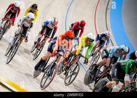 Apeldoorn, pays-Bas. 12 janvier 2024. APELDOORN, PAYS-BAS - 12 JANVIER : Marit Raaijmakers lors du jour 3 des Championnats d'Europe UEC Track Elite 2024 à Omnisport le 12 janvier 2024 à Apeldoorn, pays-Bas. (Photo de Rene Nijhuis/Agence BSR) crédit : Agence BSR/Alamy Live News Banque D'Images