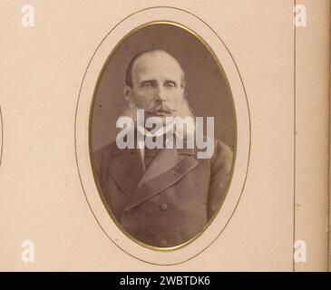 Portrait de Willem Frederik Hendrik van Oranje -Nassau, Prince des pays-Bas, Maurits Verveer, 1860 - 1879 Photographie. Carte de visite cette photo fait partie d'un album. carton. support photographique albumen estampe personnes historiques. prince Banque D'Images