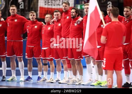 Berlin, Allemagne. 11 janvier 2024. Hymnes lors du Men Handball EHF Euro 2024 match entre la Norvège et la Pologne au Mercedes Benz Arena le 11 janvier 2024 à Berlin, Allemagne. (Photo de Piotr Matusewicz/PressFocus/Sipa USA) crédit : SIPA USA/Alamy Live News Banque D'Images